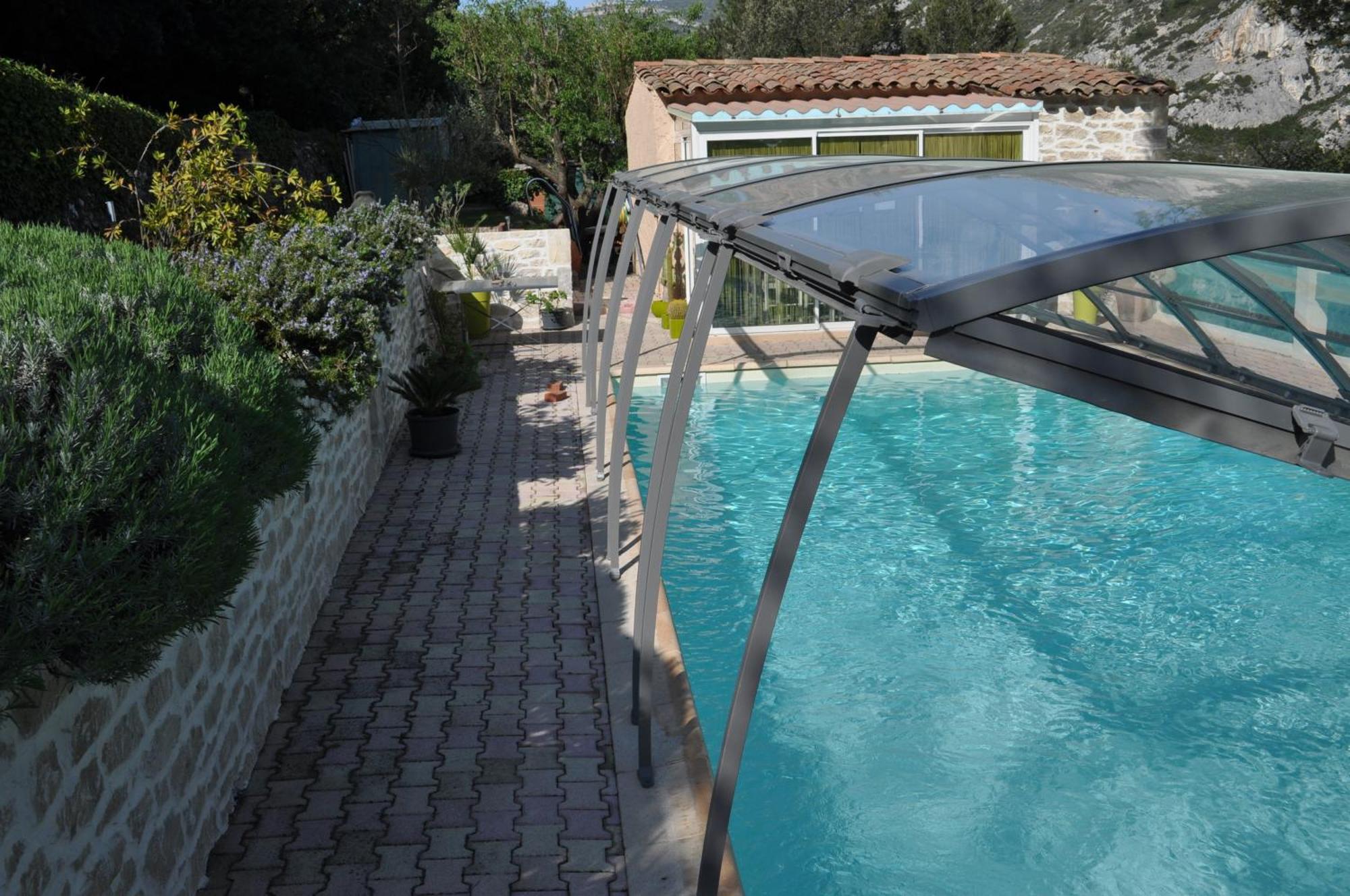 Lou Pin Dou Papet Bed & Breakfast Roquevaire Exterior photo